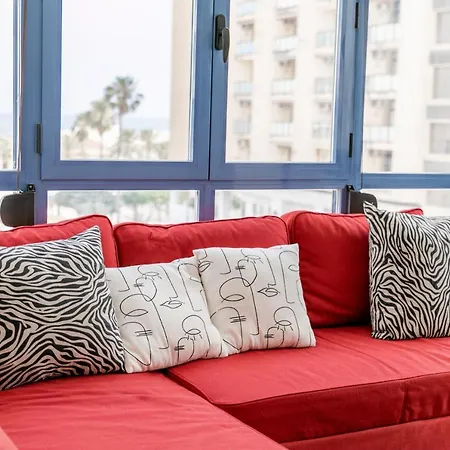 Disfruta La Playa En Puerto Marina Benalmádena